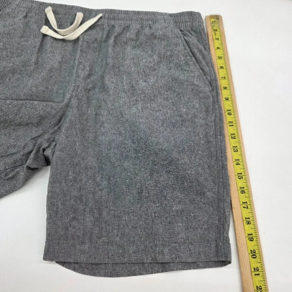 Old Navy Men's Charcoal Flat Front Shorts - Picture 12 of 13